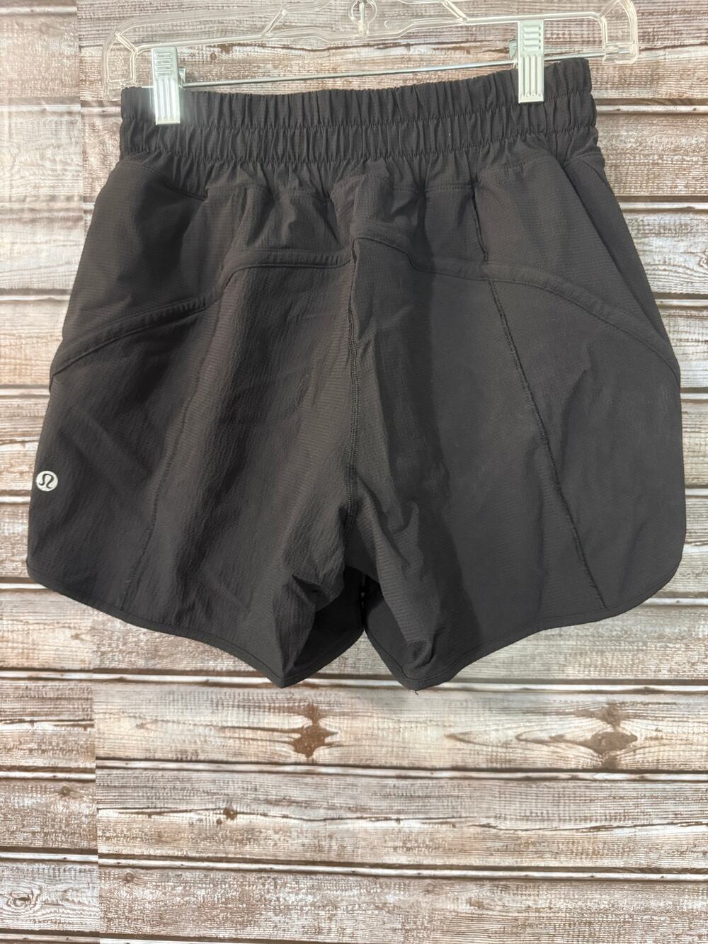 Lululemon Hotty Hot Athletic Shorts Size 6